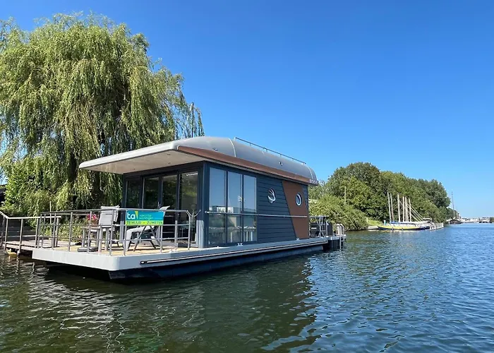 Houseboat Kamperland